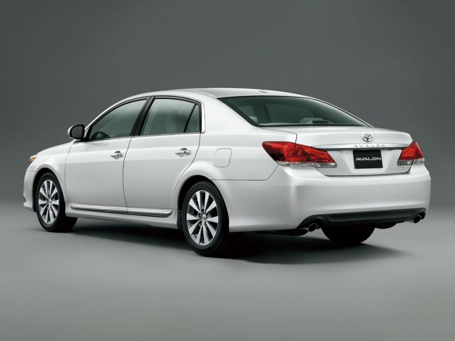 Toyota Avalon 2010 года  (UAE) (фото 3 из 7)